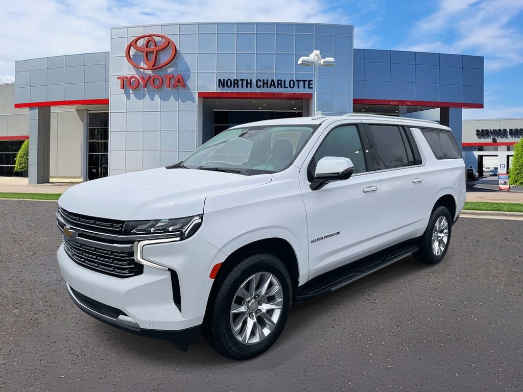 Used 2023 Chevrolet Suburban Premier image 4