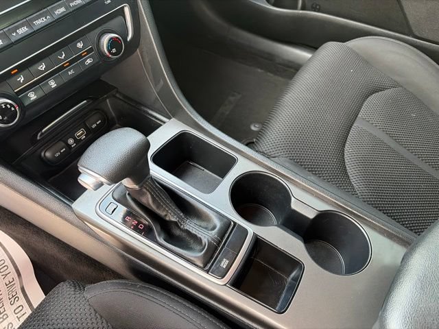 Used 2020 Kia Optima LX FWD image 23