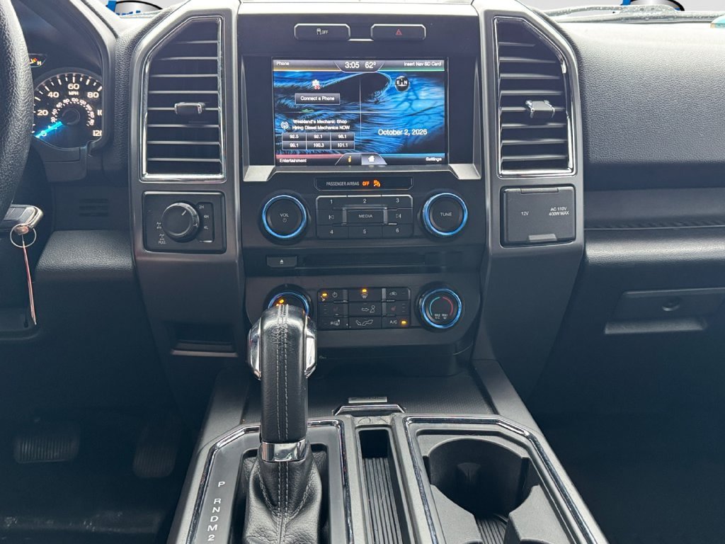 Used 2015 Ford F150 XLT w/ Equipment Group 302A Luxury AWD/4WD image 22