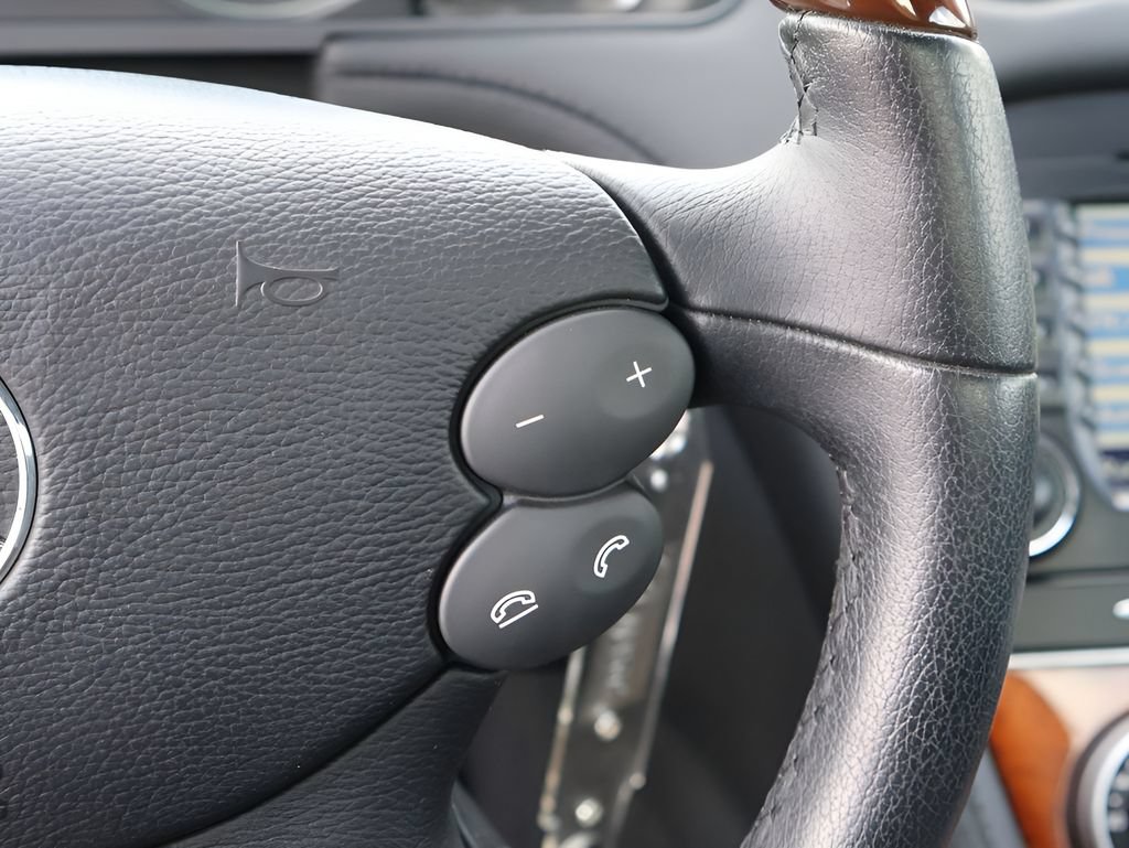 Used 2008 Mercedes-Benz SL 550 image 33