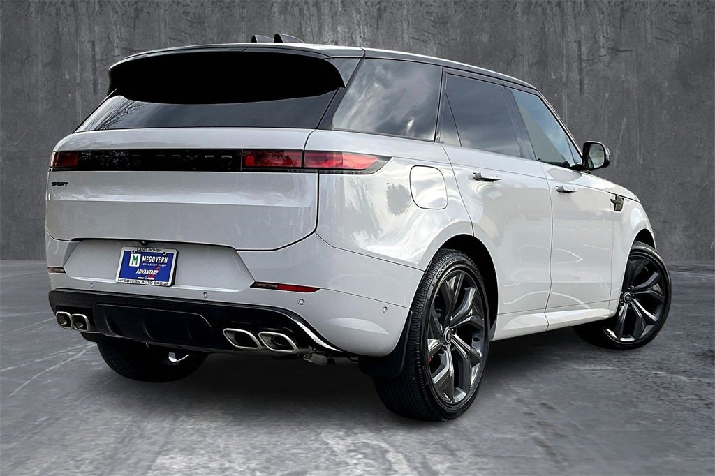 Used 2025 Land Rover Range Rover Sport Dynamic SE image 6