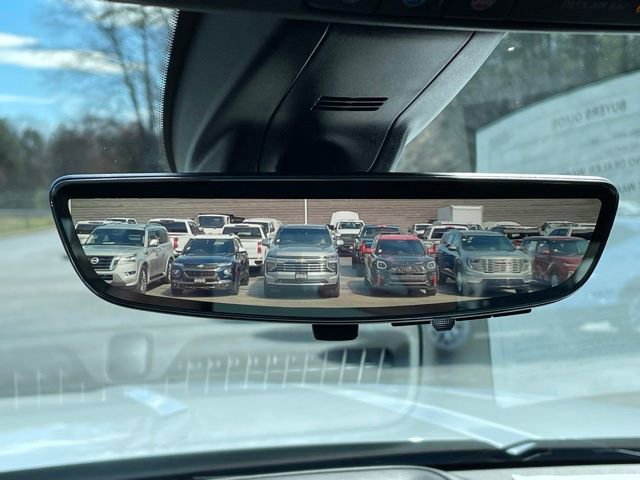 Used 2023 GMC Sierra 2500 Denali w/ Denali Ultimate Package image 16