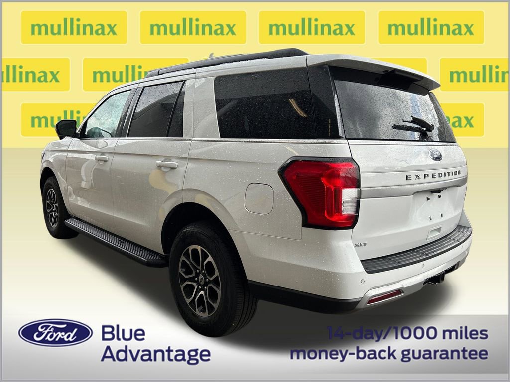 Used 2024 Ford Expedition XLT AWD/4WD image 3