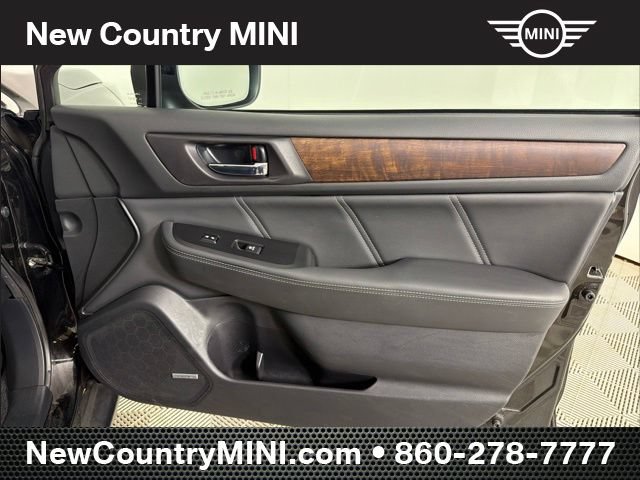 Used 2019 Subaru Outback 2.5i Limited AWD/4WD image 18