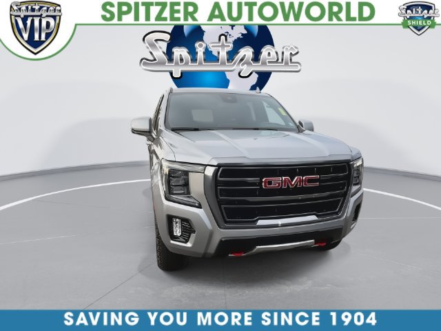 Used 2024 GMC Yukon AT4 w/ Technology Package AWD/4WD image 4