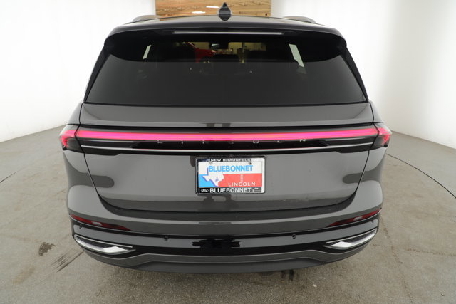 Used 2025 Lincoln Nautilus Black Label image 4