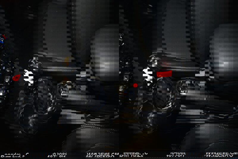 Used 2021 MINI Cooper 2-Door Hardtop image 24