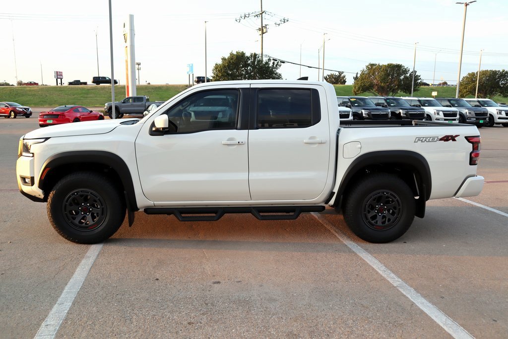 New 2026 Nissan Frontier PRO-4X w/ Pro-4x Convenience Package image 2