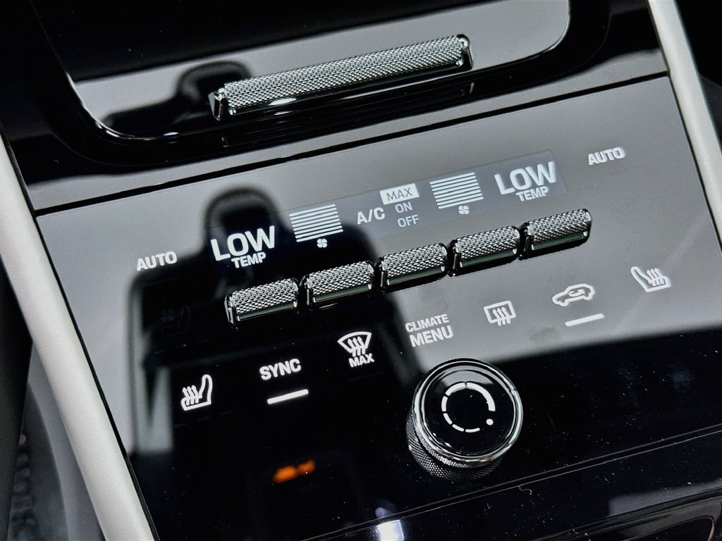 New 2026 Porsche Cayenne AWD/4WD image 18