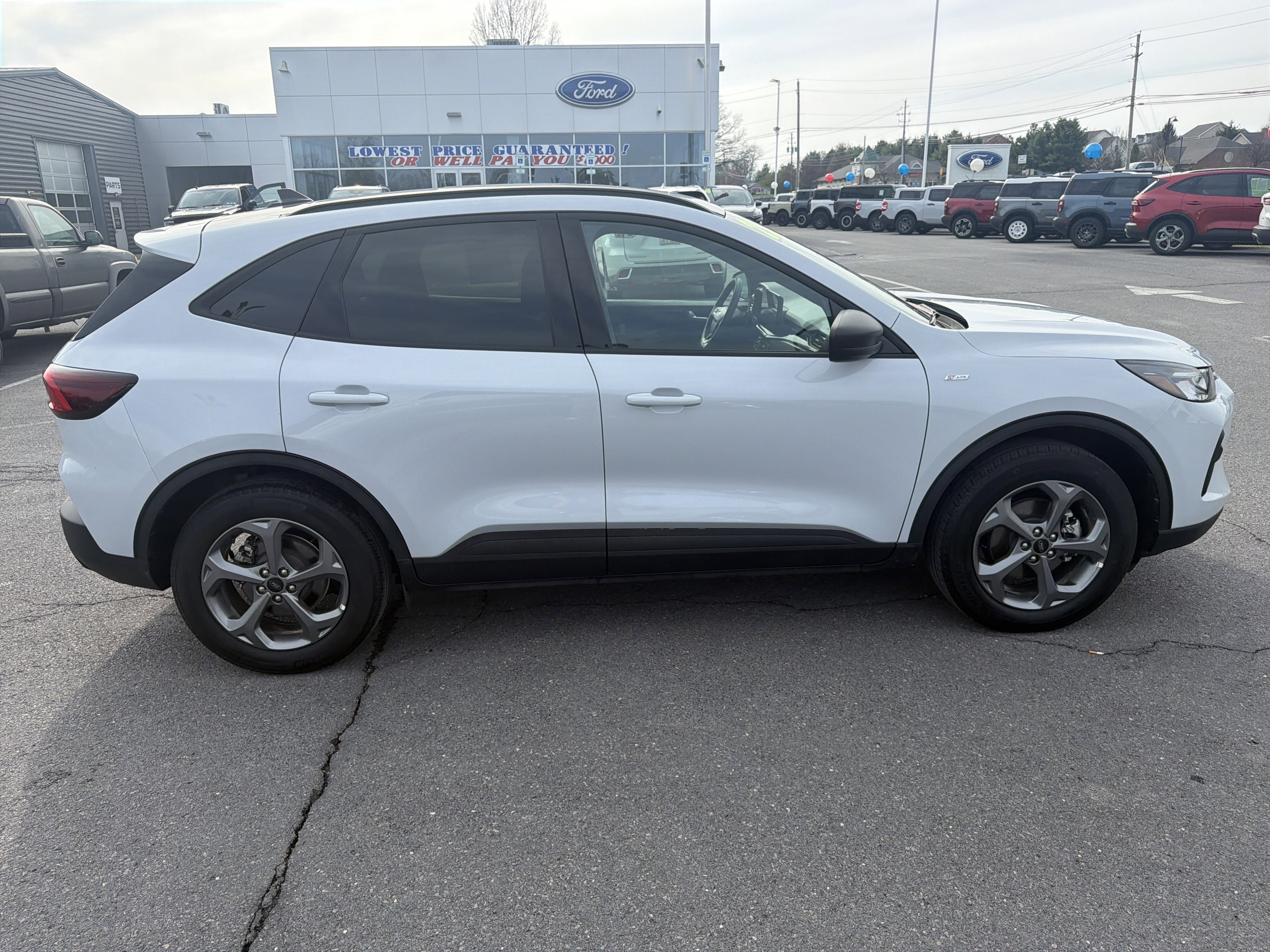 Used 2025 Ford Escape ST-Line w/ Tech Pack #1 video 2