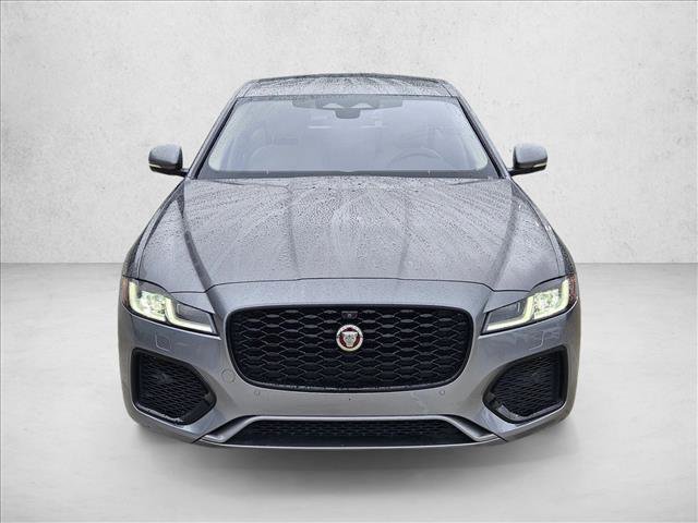 Used 2021 Jaguar XF SE RWD video 2