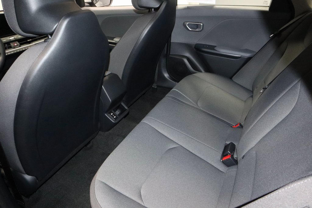 Used 2025 Kia K4 LXS image 20