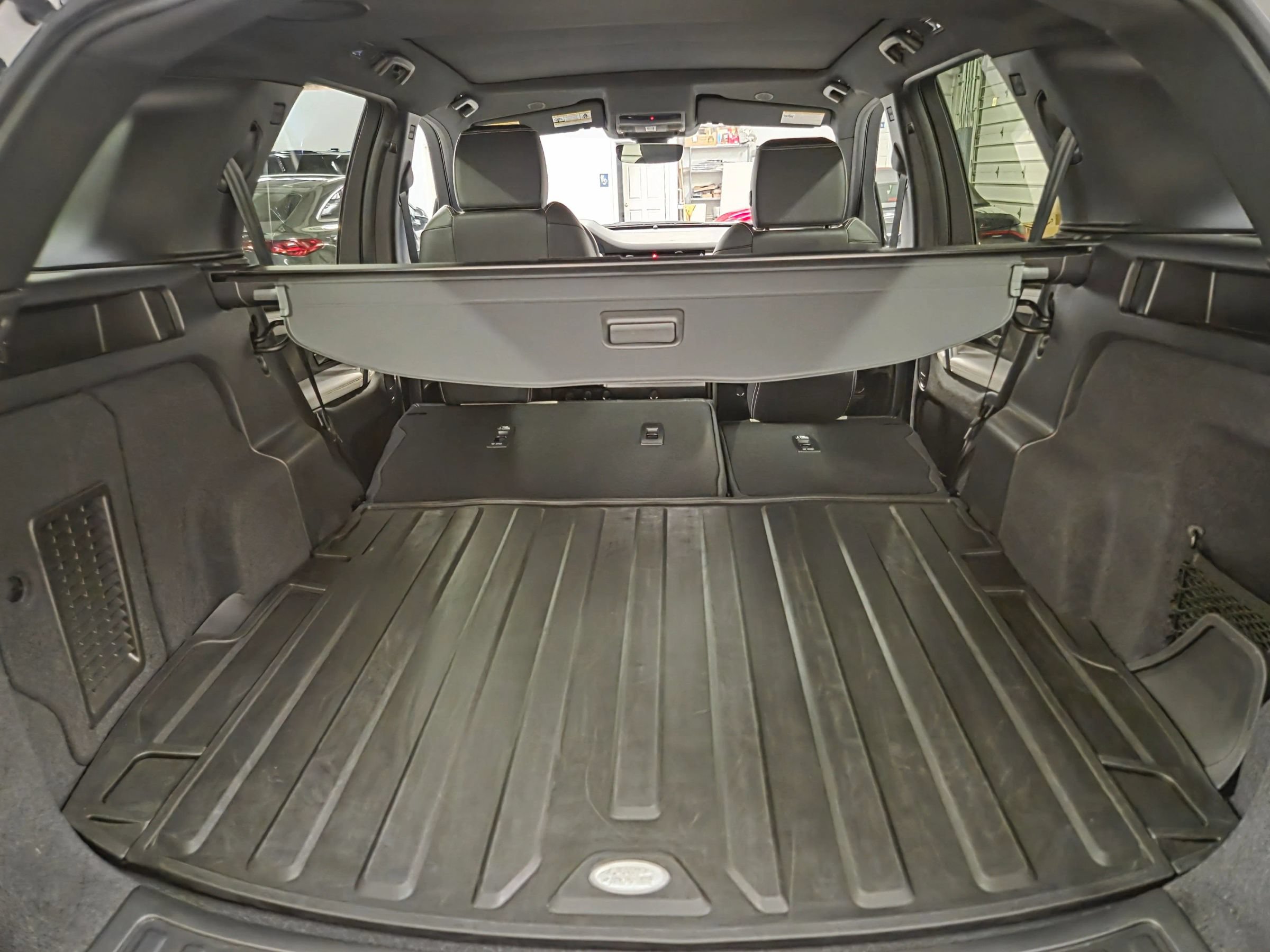 Used 2024 Land Rover Discovery Sport Dynamic SE AWD/4WD image 38