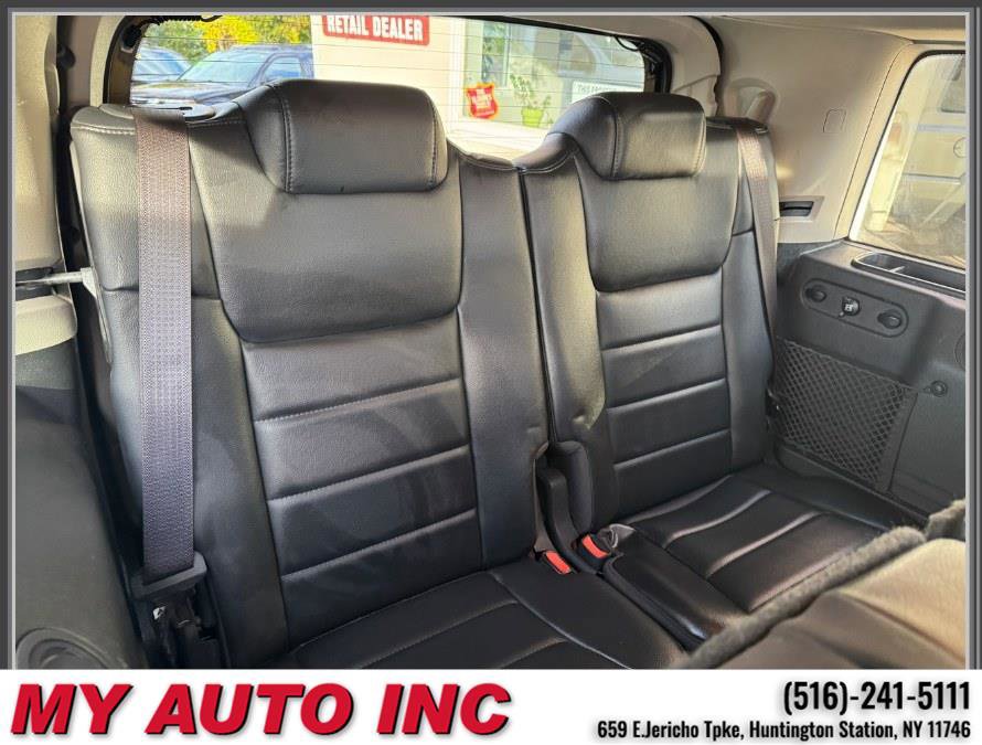 Used 2010 Jeep Commander Sport w/ Sun/Sound Group image 32