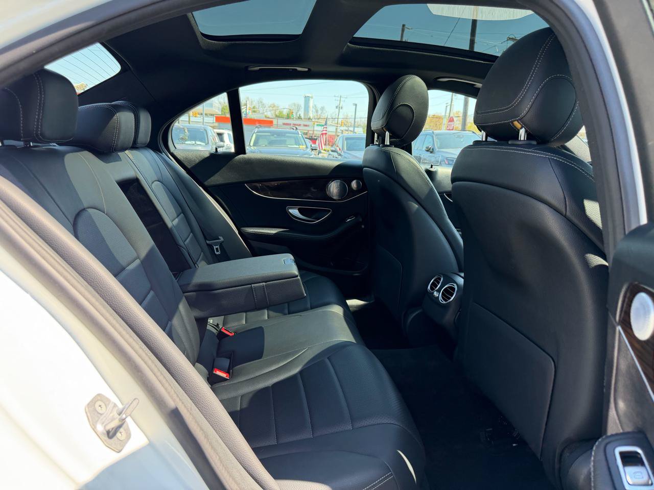 Used 2019 Mercedes-Benz C 300 4MATIC Sedan image 25