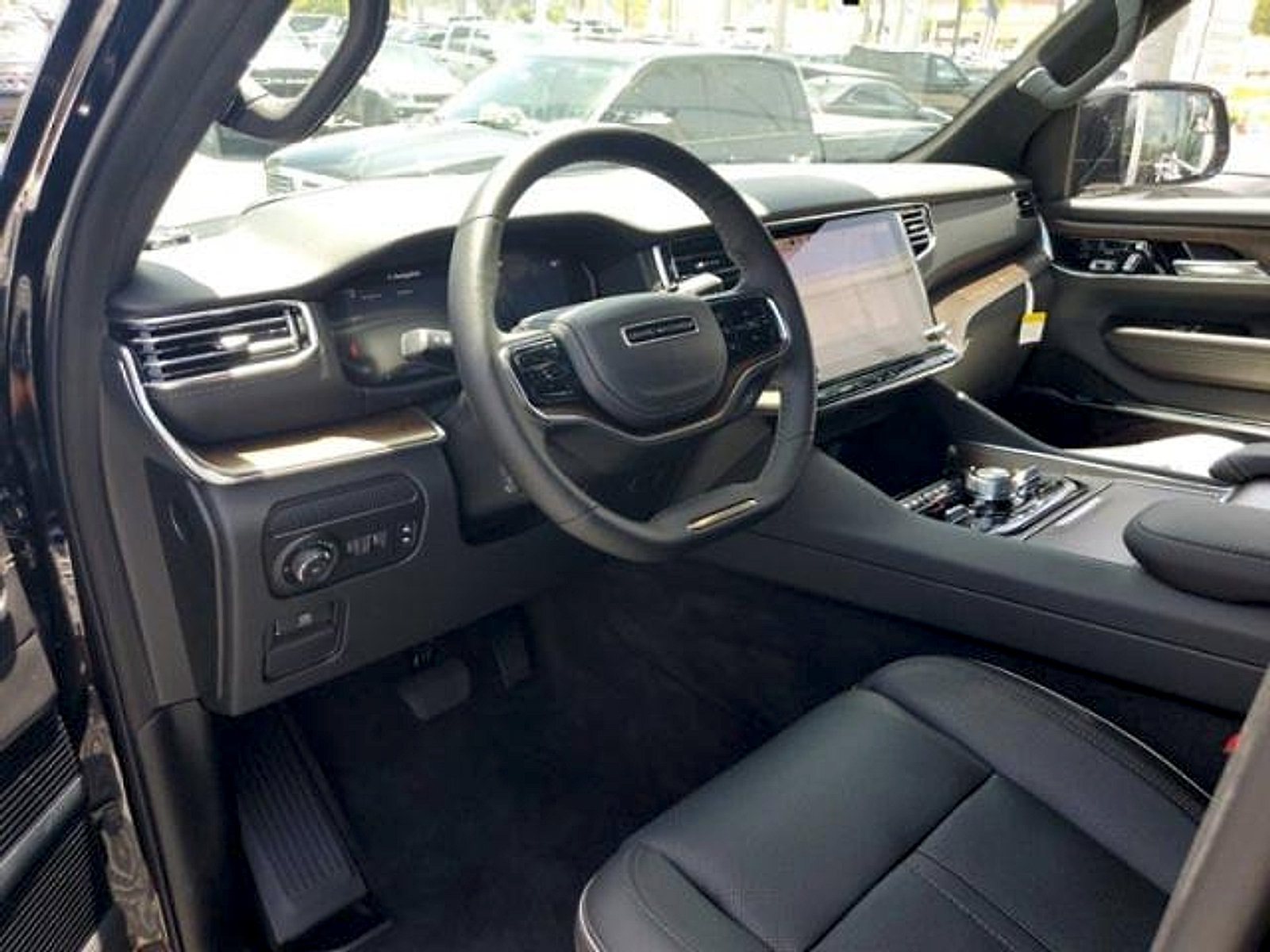 New 2023 Jeep Grand Wagoneer Series II w/ Premium Group II AWD/4WD image 11