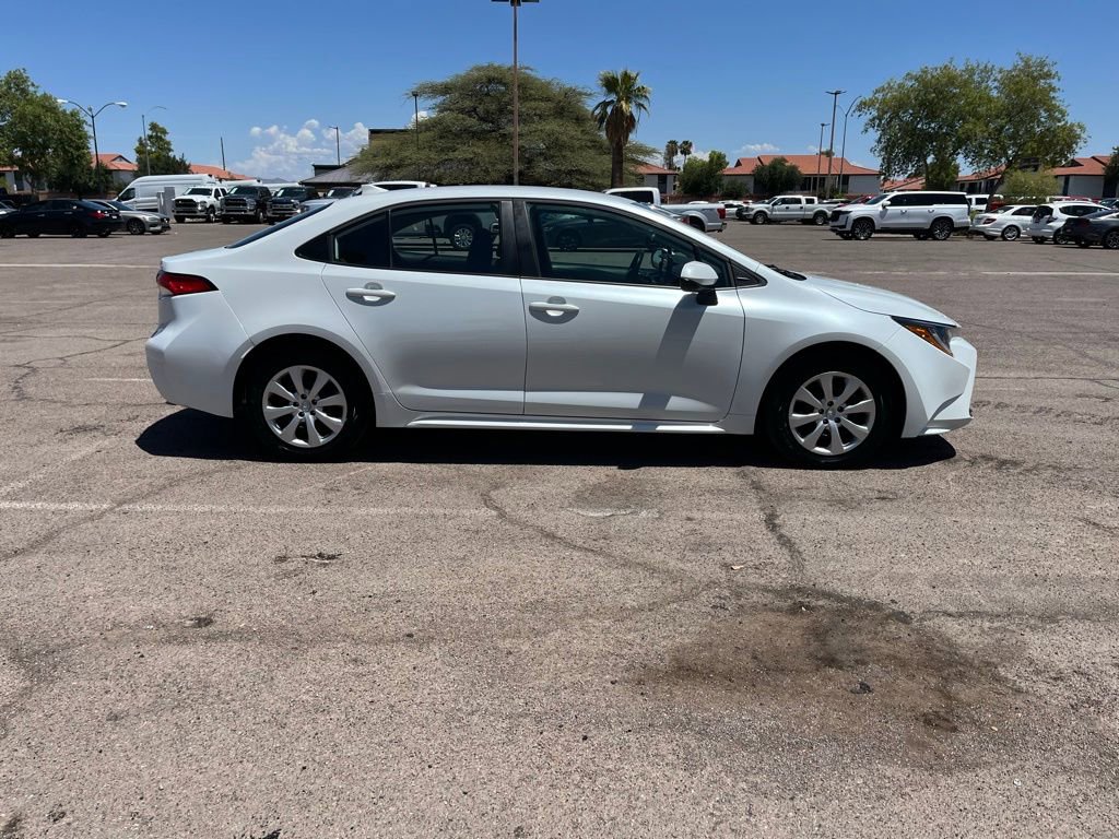 Used 2025 Toyota Corolla LE image 10