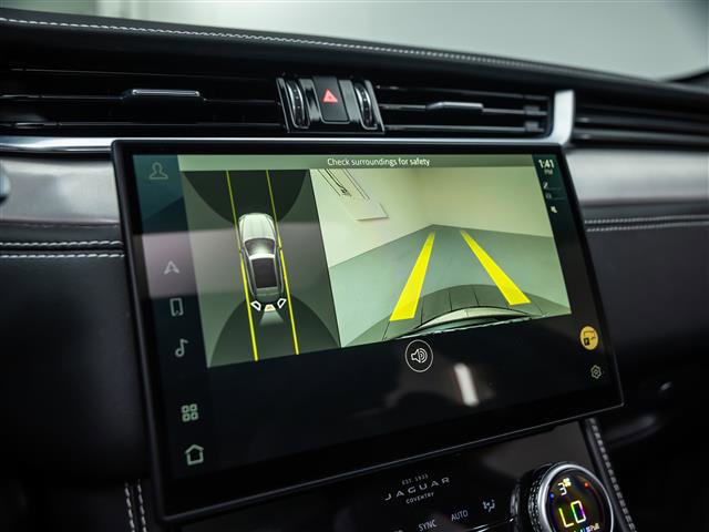 Certified 2024 Jaguar F-PACE R-Dynamic S AWD/4WD image 29