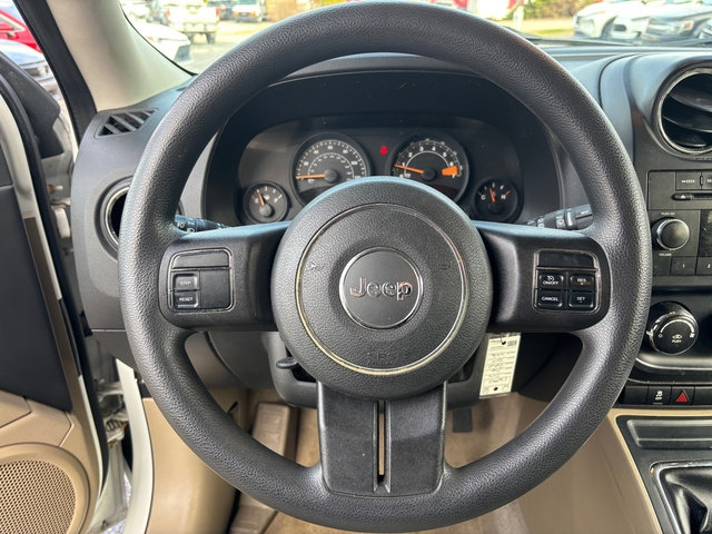 Used 2014 Jeep Patriot Sport image 15