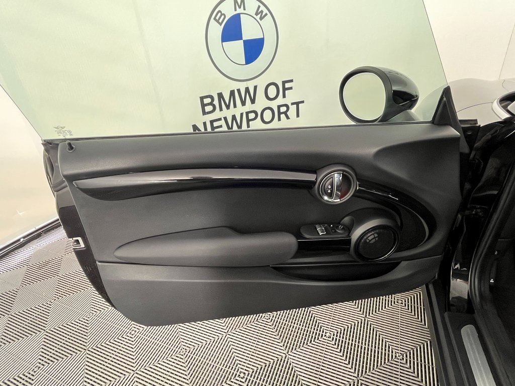 Used 2019 MINI Cooper S image 22