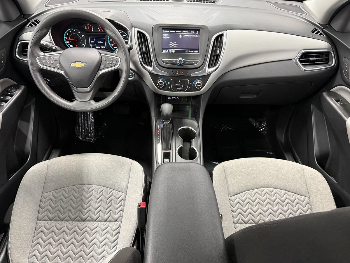Used 2023 Chevrolet Equinox LS w/ Midnight Edition FWD image 11