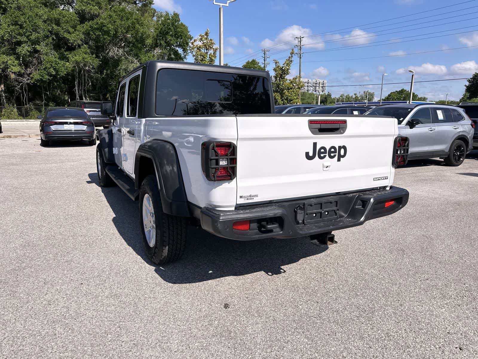 Used 2020 Jeep Gladiator Sport w/ Quick Order Package 24S AWD/4WD image 4