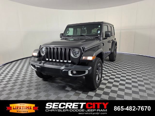Used 2023 Jeep Wrangler Unlimited Sahara AWD/4WD image 3