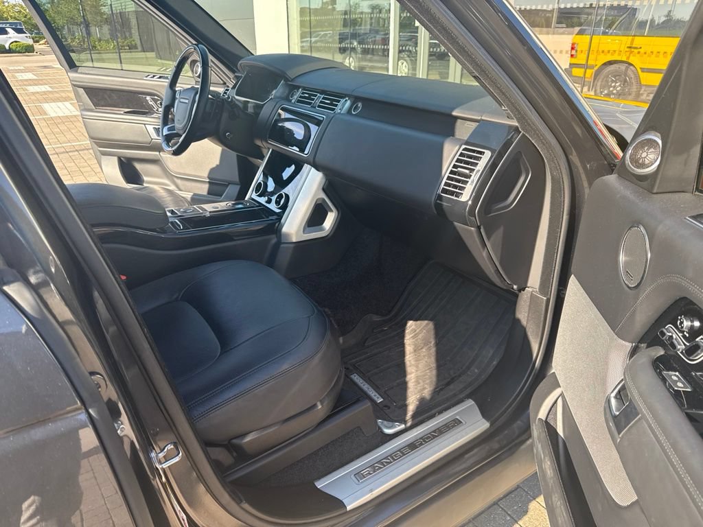 Used 2021 Land Rover Range Rover P525 Westminster Edition LWB AWD/4WD image 20