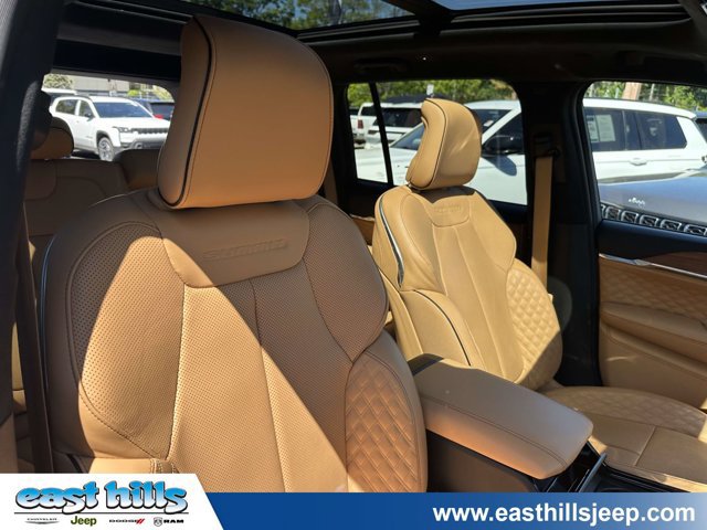 Certified 2024 Jeep Grand Cherokee Summit AWD/4WD image 24