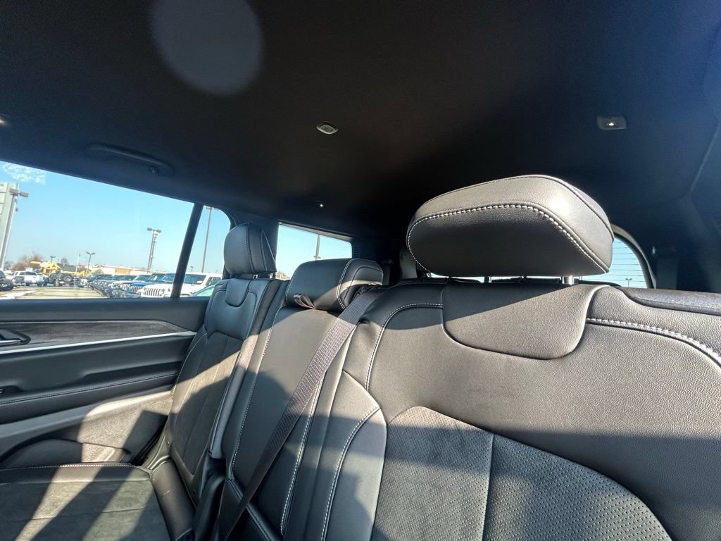New 2026 Jeep Grand Cherokee L 4WD image 25