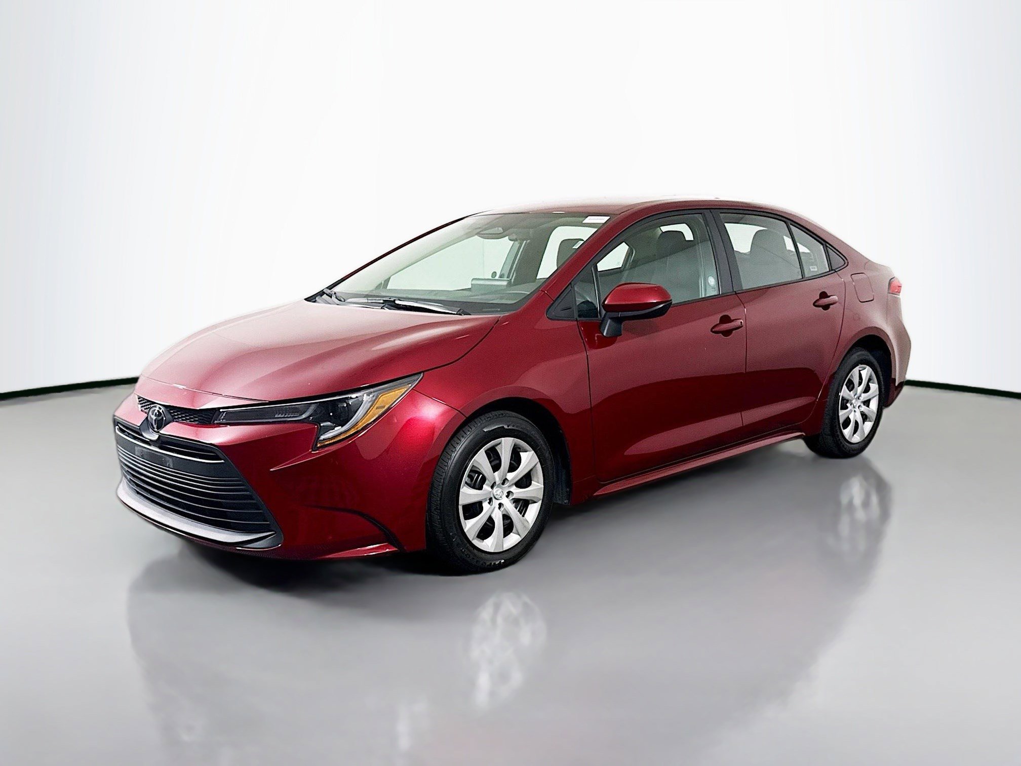 Used 2024 Toyota Corolla LE image 4