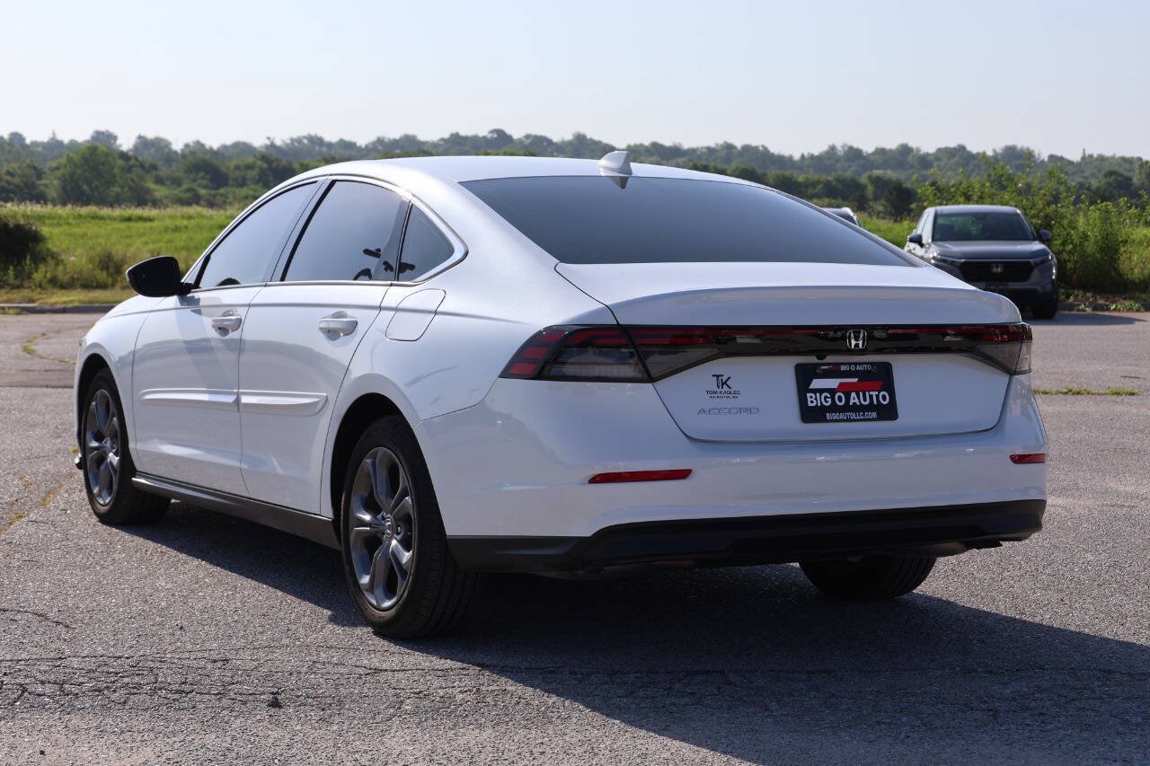 Used 2024 Honda Accord EX image 11