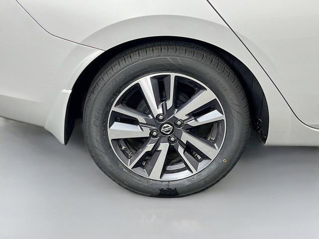 Used 2020 Nissan Versa SV image 34