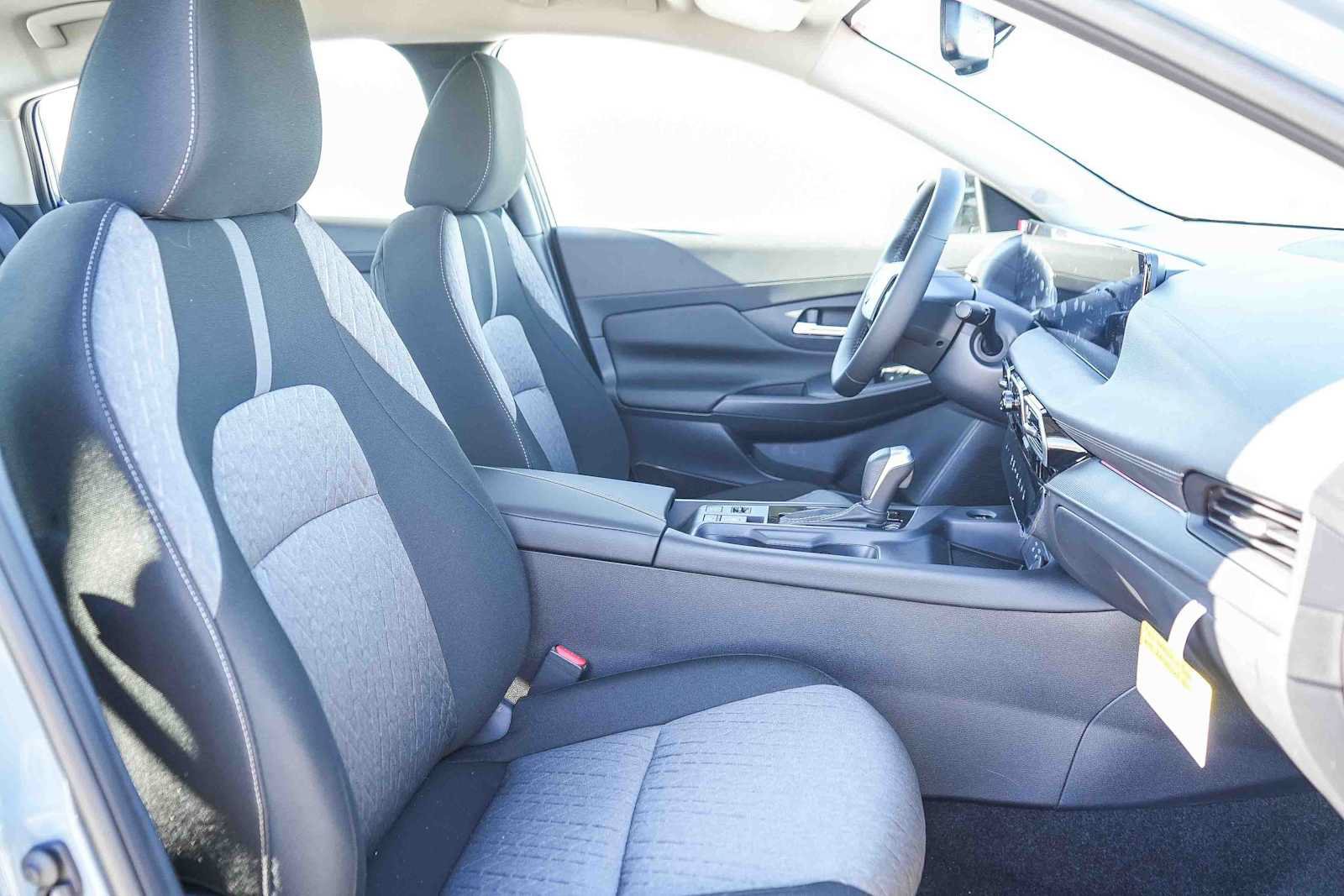 New 2026 Nissan Sentra SV w/ SV Convenience Package FWD image 18