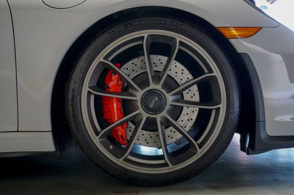 Used 2018 Porsche 911 GT3 image 41