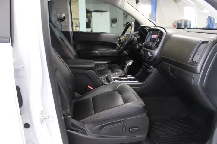 Used 2022 GMC Canyon AT4 w/ Trailering Package AWD/4WD image 16