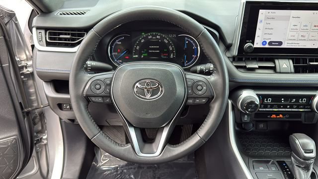 Certified 2024 Toyota RAV4 SE image 21