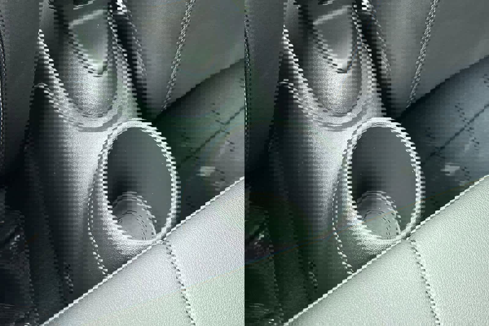 Used 2024 MINI Cooper 4-Door Hardtop image 14