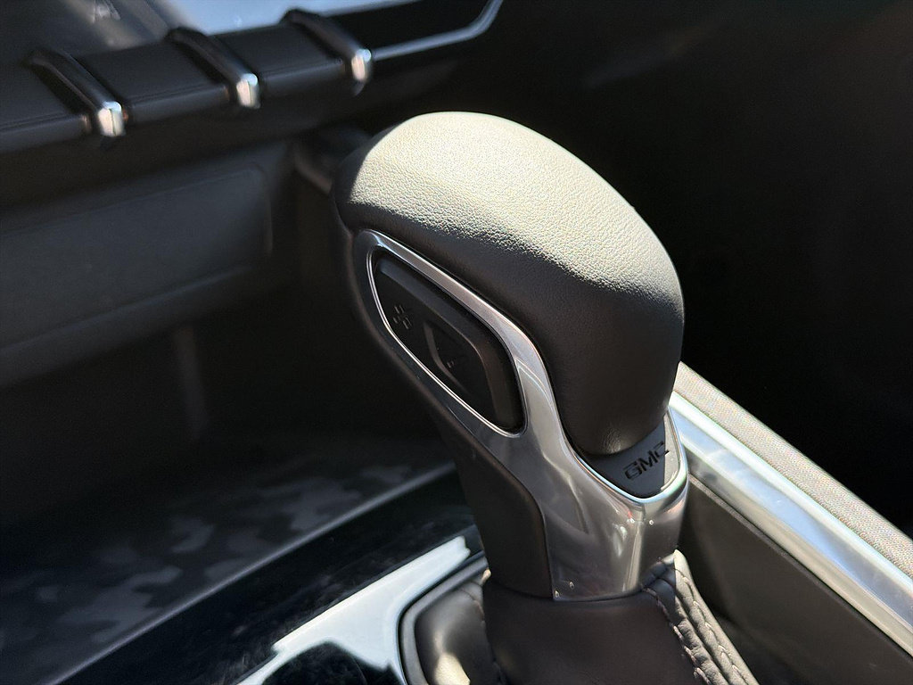 Used 2025 GMC Canyon Elevation RWD image 38