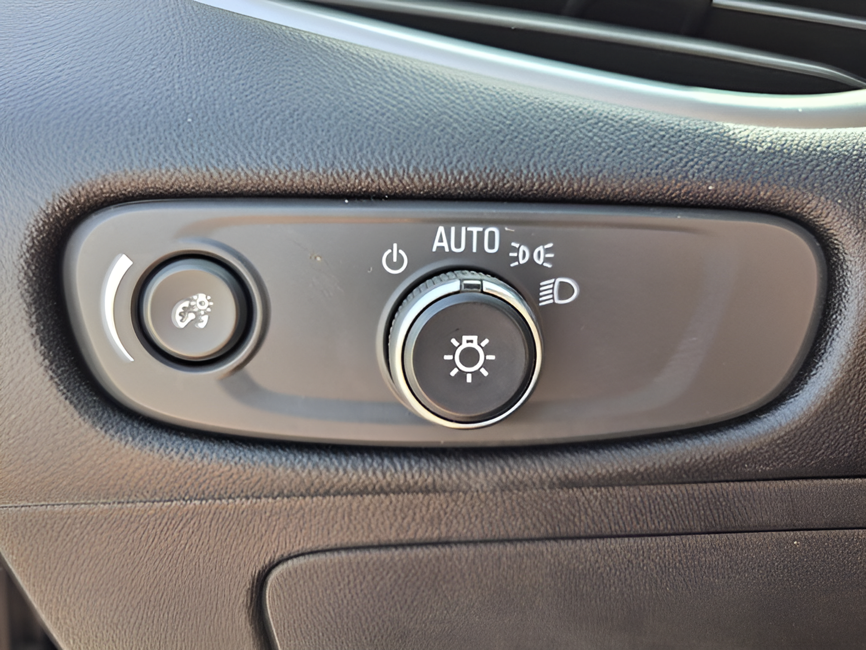 Used 2024 Chevrolet Malibu LT FWD image 27