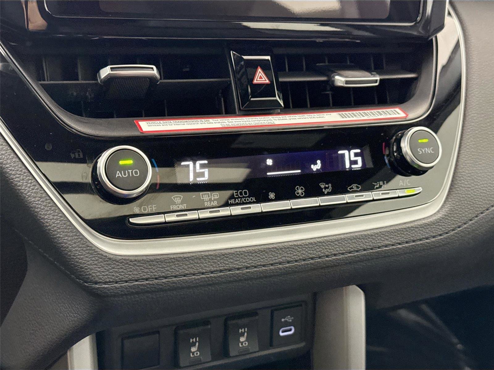 Used 2024 Toyota Corolla Cross XSE w/ Convenience Package image 25