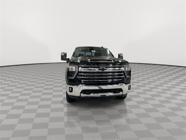 New 2026 Chevrolet Silverado 3500 LTZ w/ LTZ Convenience Package image 3