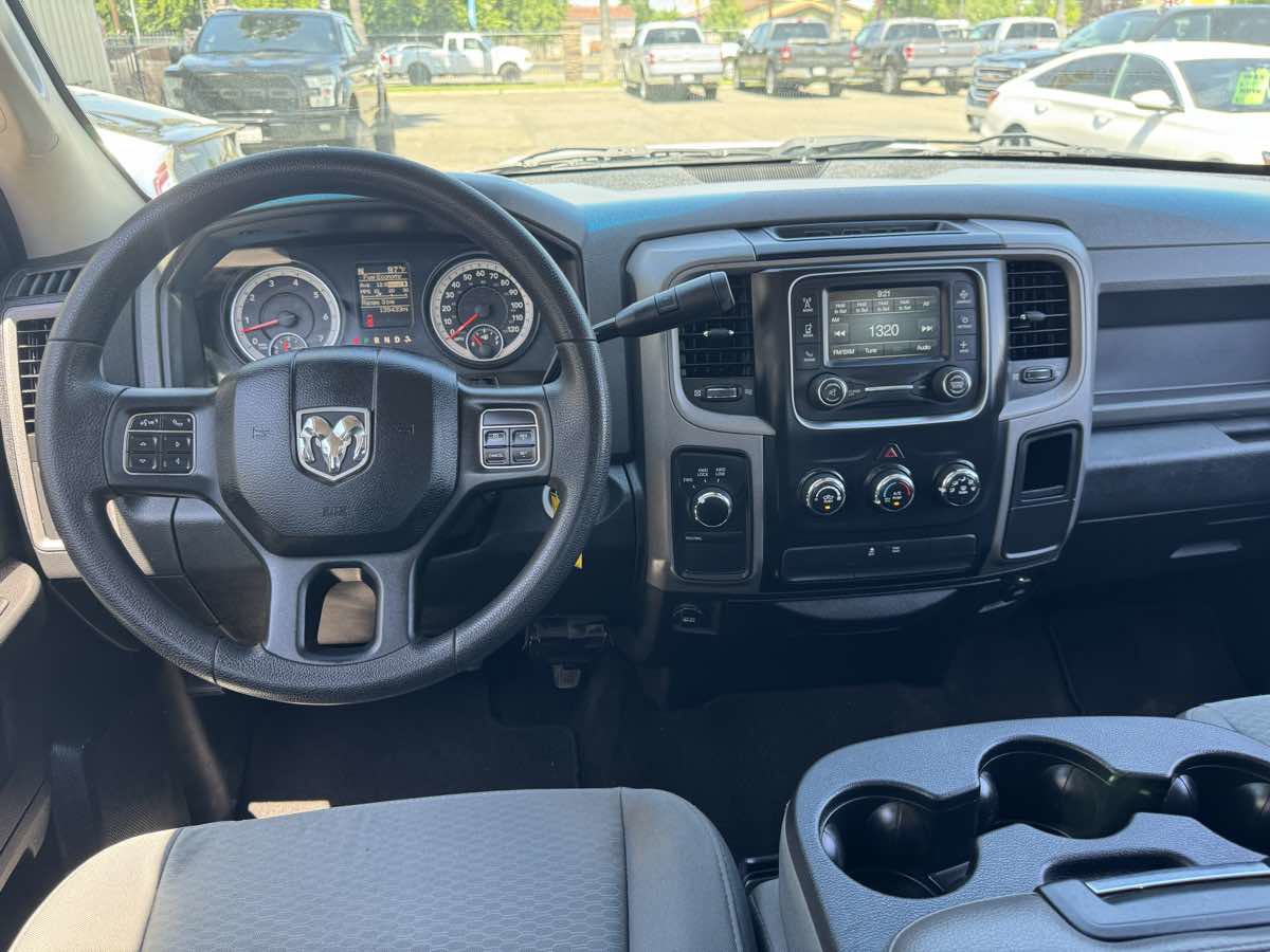 Used 2015 RAM 1500 Express AWD/4WD image 24