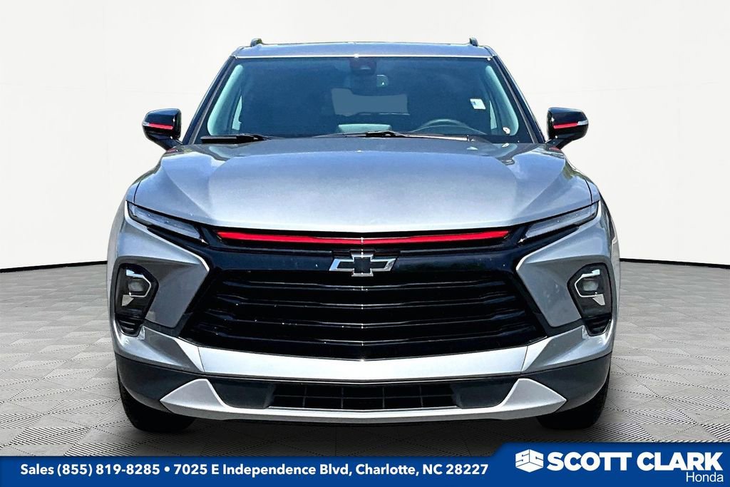 Used 2025 Chevrolet Blazer LT w/ Redline Edition image 2