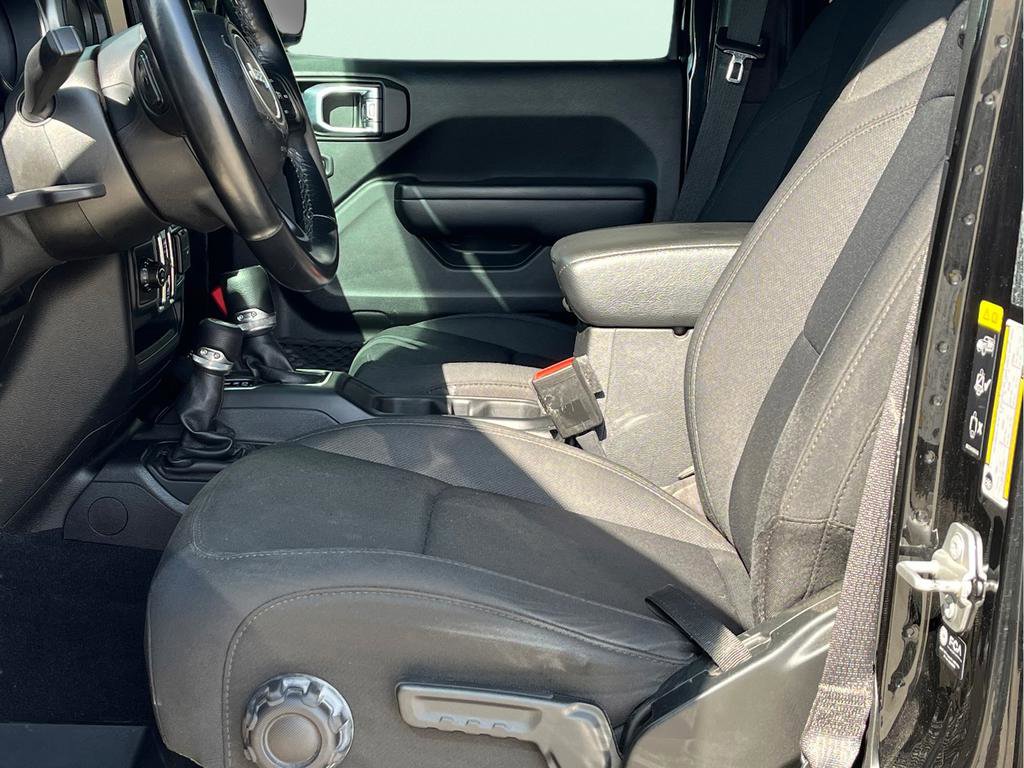 Used 2021 Jeep Gladiator Sport image 25