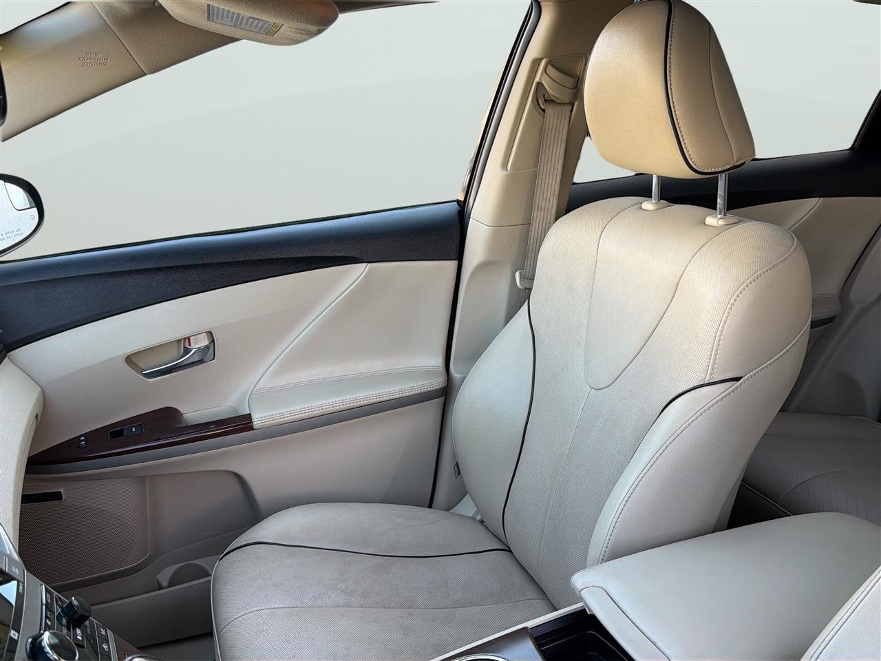 Used 2015 Toyota Venza Limited AWD/4WD image 13