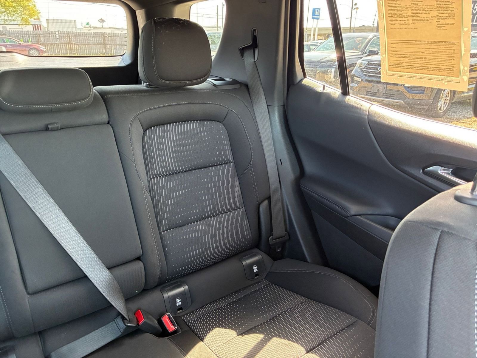 Used 2025 Chevrolet Equinox LT AWD/4WD image 32