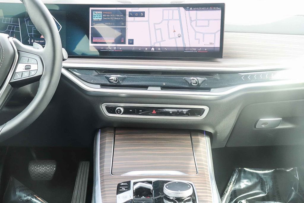 Used 2025 BMW X5 sDrive40i w/ Premium Package image 14