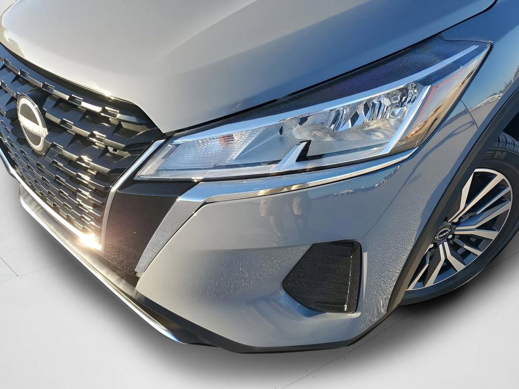 Used 2022 Nissan Kicks SV image 16