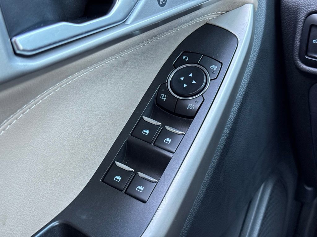 Used 2023 Ford Explorer Limited w/ Equipment Group 301A image 27